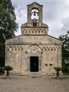 Facciata di Santa Maria di Monserrato a Uta